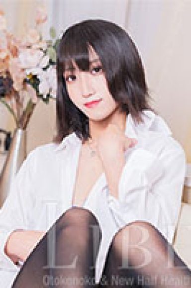 小川あやね